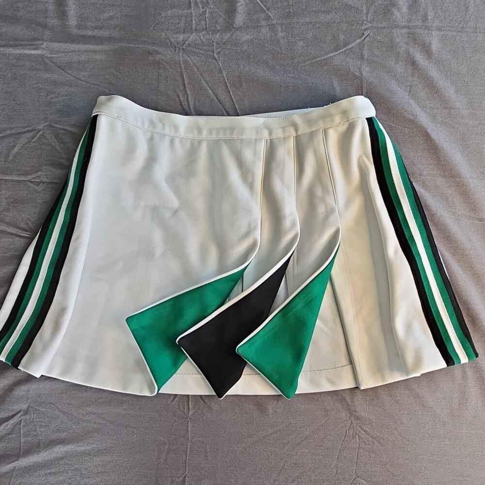 Varsity Cheerleading Pleated Mini Skirt White Green Black Vintage 31-32 Waist